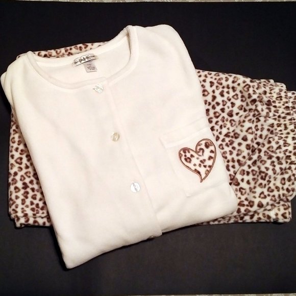 NEW Leopard & Cream Fleece Pajama Set, L - Picture 1 of 12